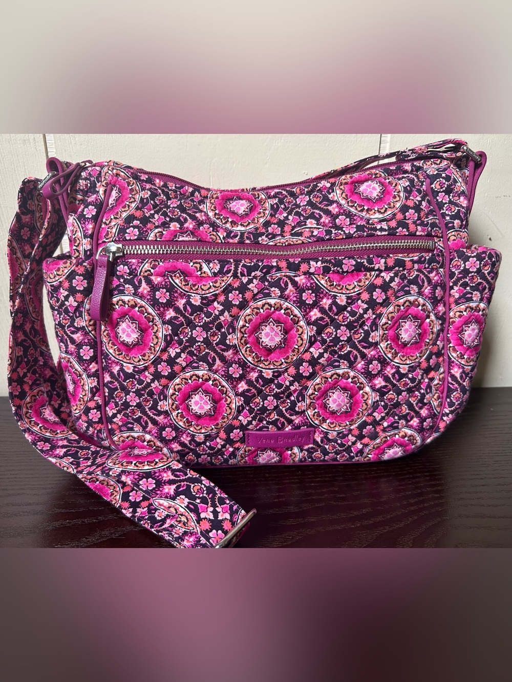 Vera Bradley On The Go Purse Crossbody Bag Retired Raspberry Medallion NWOT